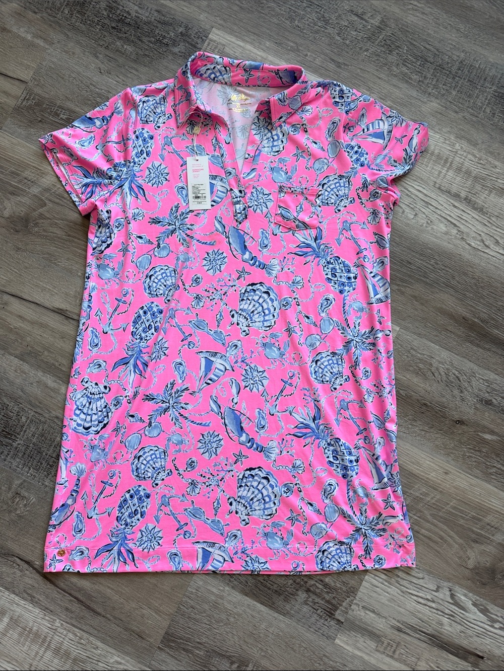 Lilly Pulitzer Dune UPS 50+ short sleeve dress, pink barefoot beachcombers XL